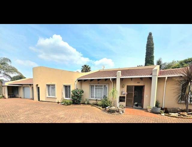 3 BEDROOM HOUSE FOR SALE IN PARKRAND